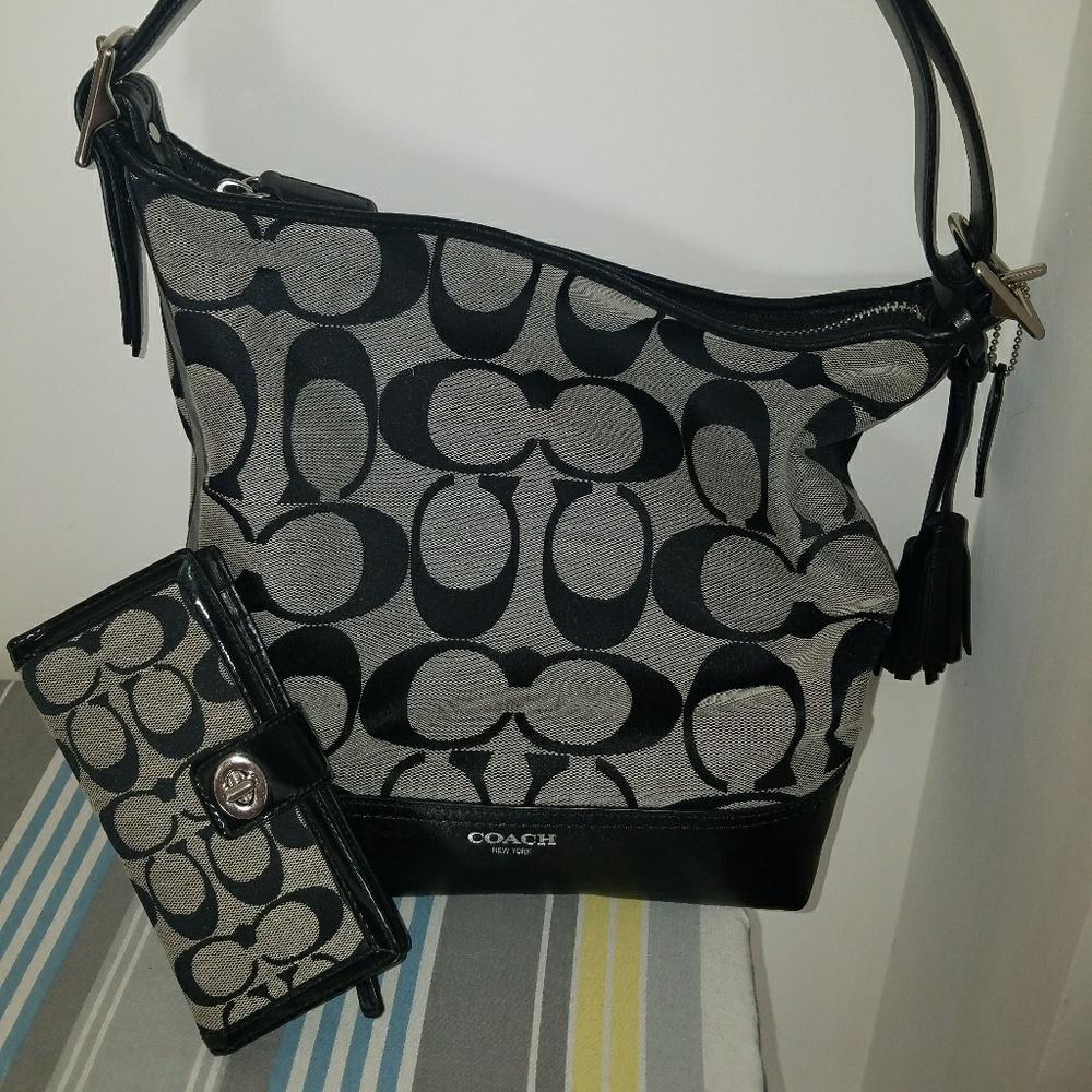 Coach purse and wallet 👜👜👜👜👜👜👜